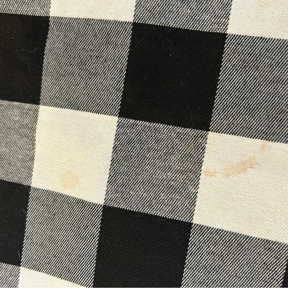 Table Runner - Picture 3 of 5